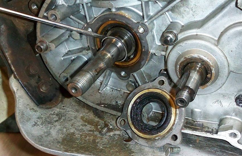 Montesa 349 Engine Rebuild / Crank Shims Twinshock Trials Central